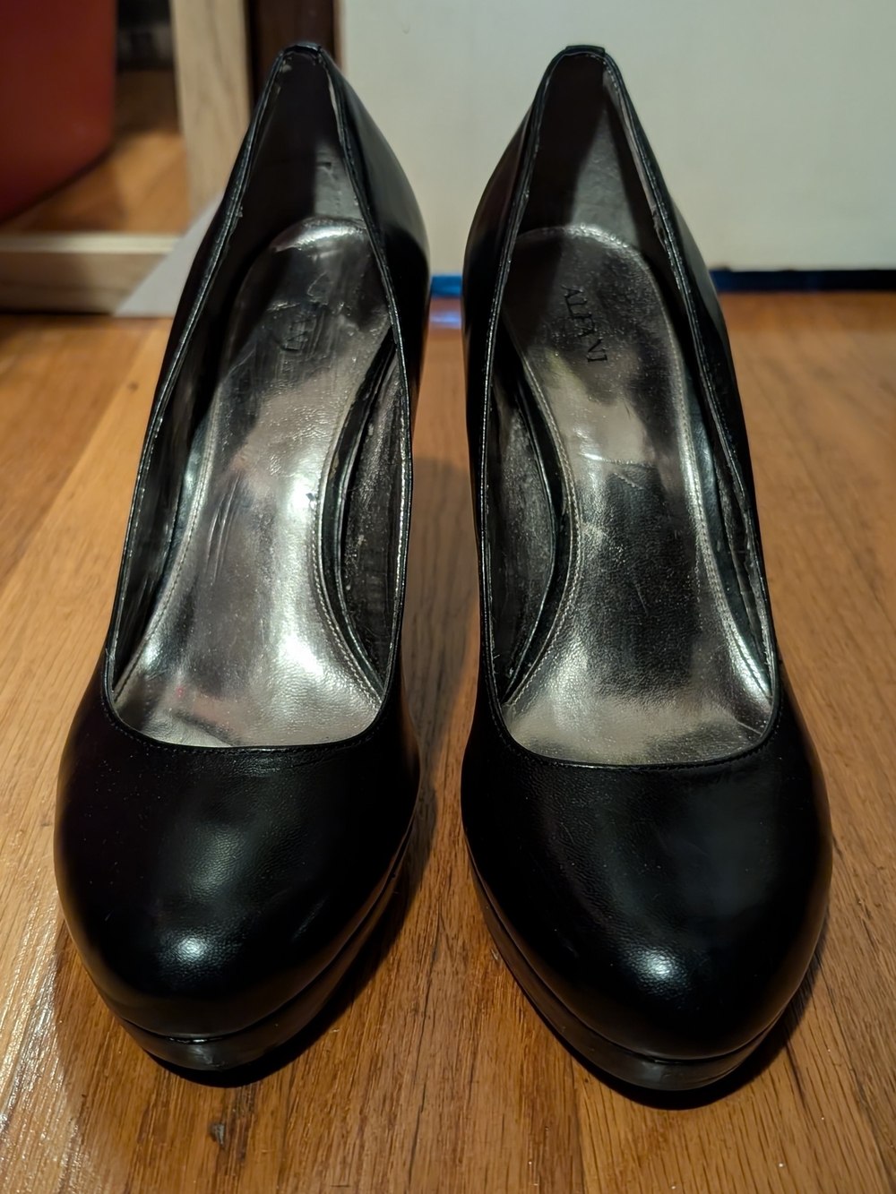 Alfani Black Leather Platform High Heel Pumps – Size 9.5 (Excellent Condition)